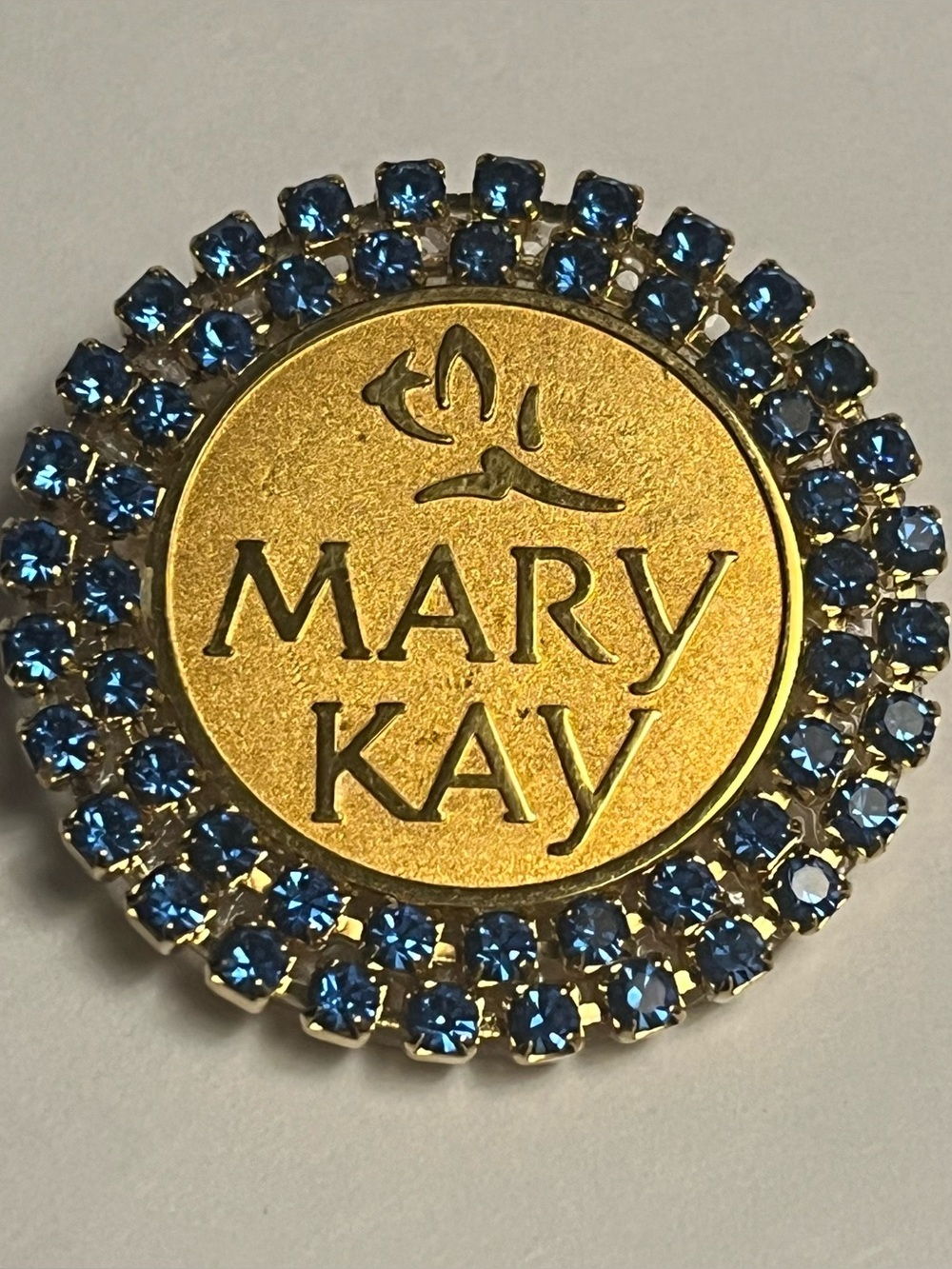 Mary Kay Consultant Blue Rhinestone Round Lapel Pin Award